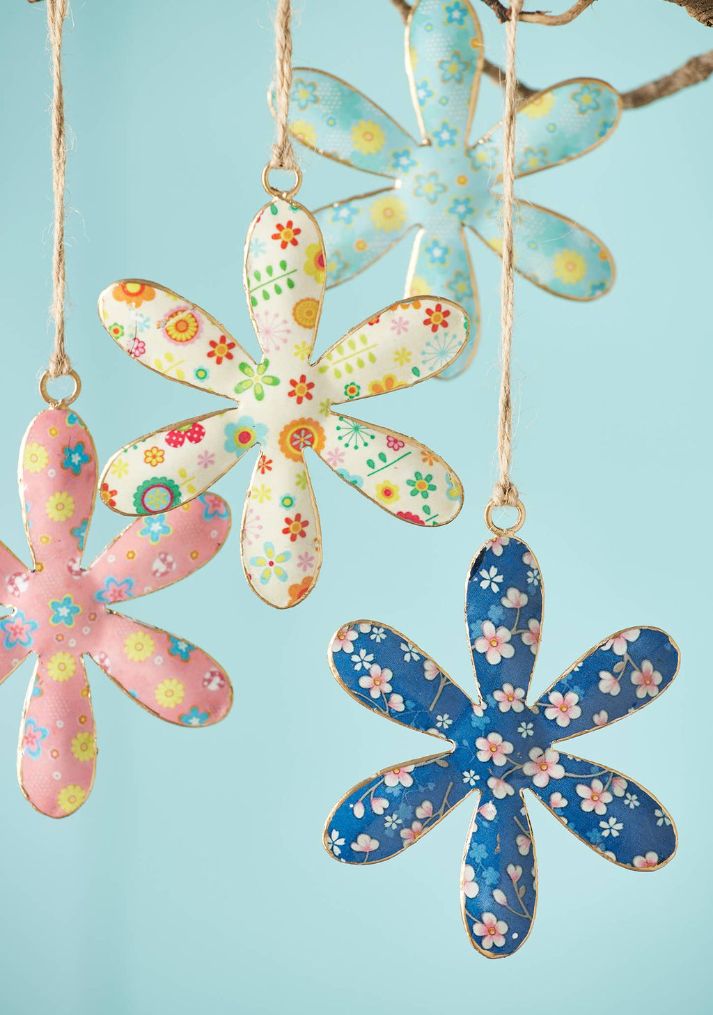 Ditsy Floral Daisy Metal Hanging Decoration