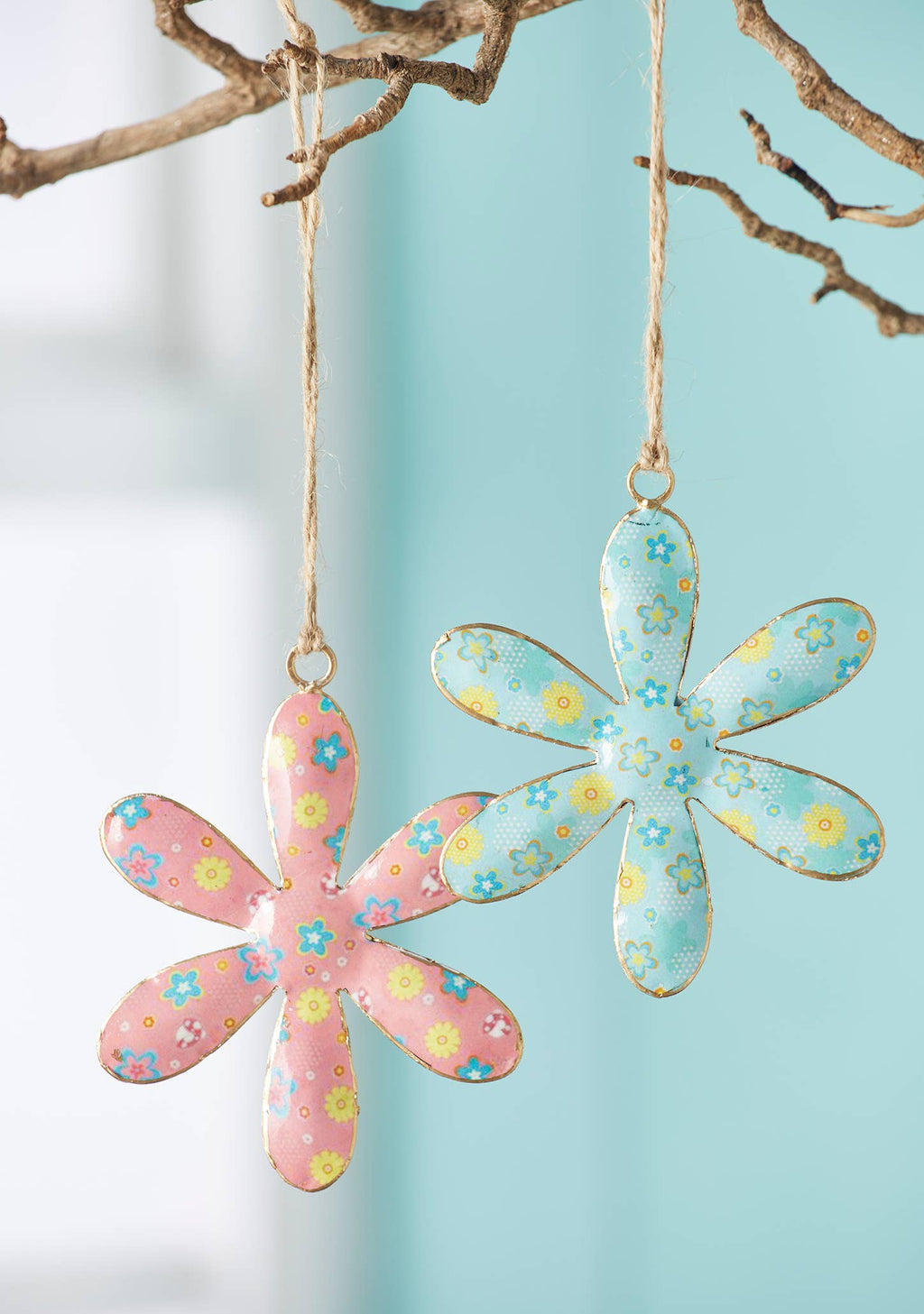 Ditsy Floral Daisy Metal Hanging Decoration