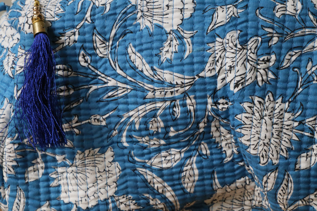 Quilted Puffy Wash Bag Set of 3 – Aesthetic Makeup & Toiletry Bags UK, Block Print Cotton Travel Pouches ,Made in India- Blue Floral Print