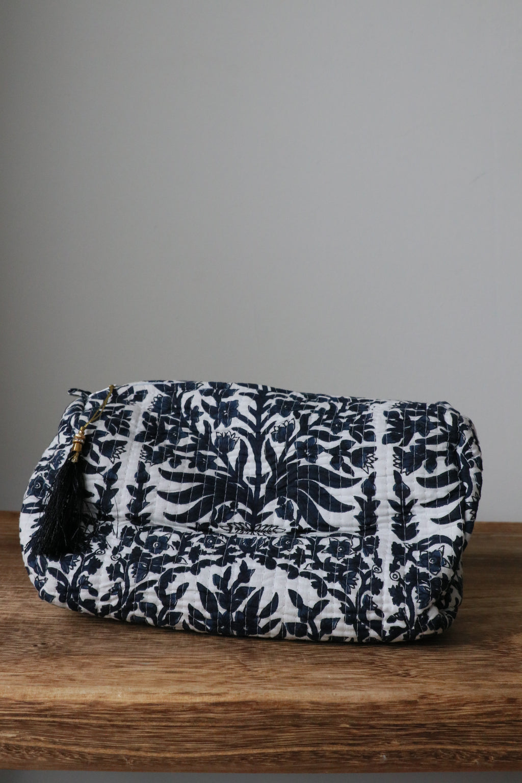 Quilted Puffy Wash Bag Set of 3 – Aesthetic Makeup & Toiletry Bags UK, Block Print Cotton Travel Pouches ,Made in India- Black Blue Floral